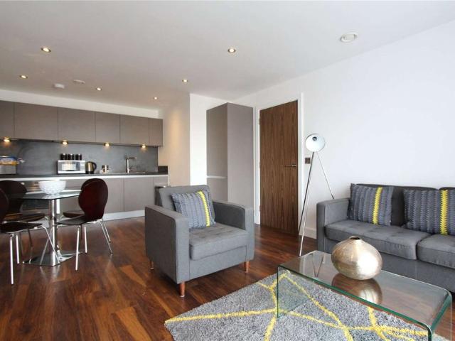 Available Late September | Fully Furnished | One Double Bedroom | 24 Hour Concierge & On site Gym