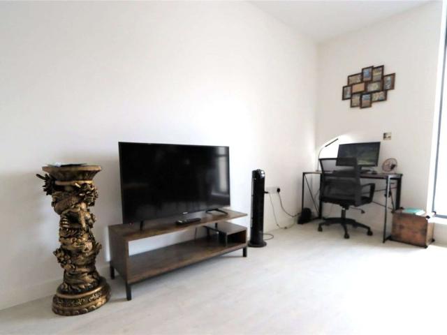 Available Late September | Fully Furnished | Studio Apartment | Salford Quays Area | Within 10 Minutes Walking Distance of Tram Lines