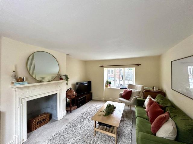 Available mid December, Hill Top House is a welcoming three bedroomed semi detached property situated in the sought after village of Aldborough and located only a short distance away from an excellent selection of amenities in the nearby market town of Boroughbridge