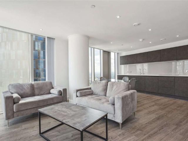 AVAILABLE NOW! | Fully Furnished | Two Double Bedroom | Two Bathrooms | Concierge, Co Working Spaces & a host of Luxury Facilities