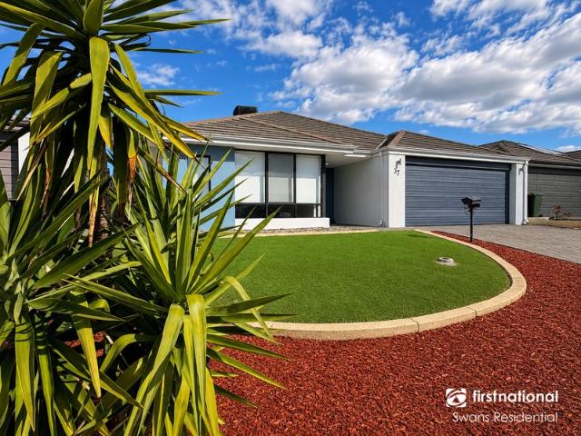AVAILABLE NOW Freshly Renovated, Spacious Family Home with Theatre!