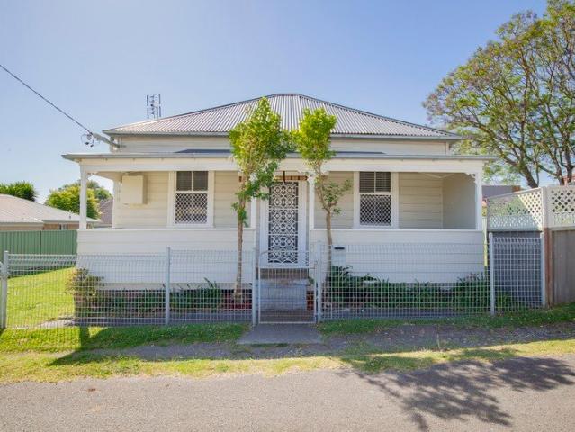Available Now, Low Maintenance 3 Bedroom Home