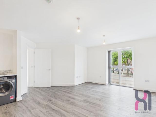Available Now Queens Court East Prescot Road
