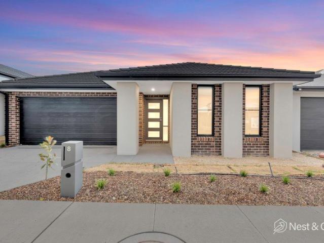 AVAILABLE NOW! Spacious Kalkallo Home!