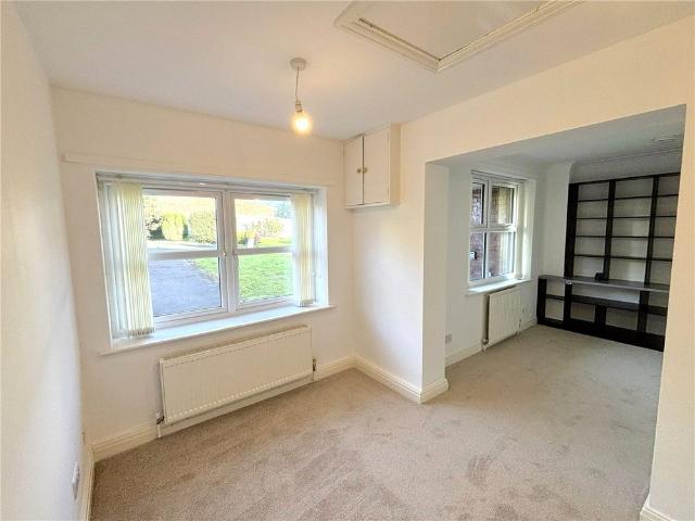 Available now, we are delighted to present 23 Azerley Grove, a four bedroom detached house conveniently located within the popular spa town of Harrogate