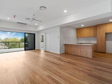 AVAILABLE NOW 3 BED, 2 BATH, 2 CAR