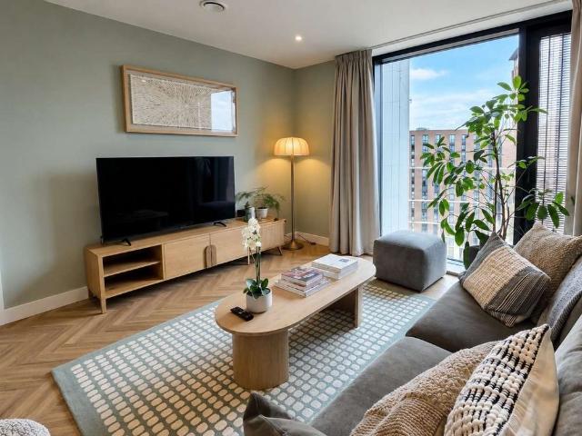 AVAILABLE NOW | 4 WEEKS RENT CREDIT AVAILABLE | BRAND NEW APARTMENTS | PET FRIENDLY | 24 HOUR CONCIERGE | LUXURY AMENITIES | VIEW NOW!
