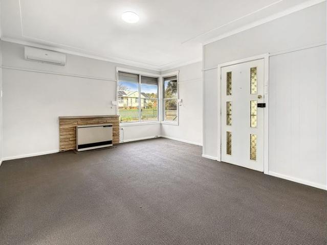 AVAILABLE NOW | $580 week