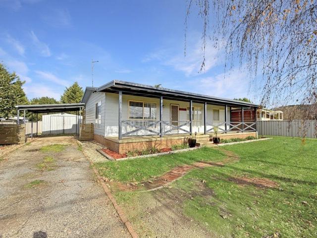 AVAILABLE NOW | $520 Week