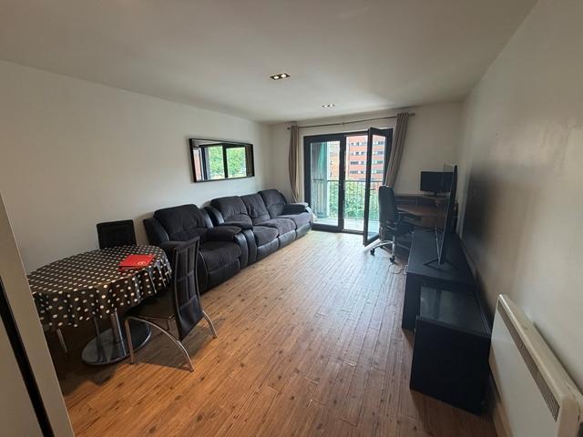 Available now*HUB FURNISHED 1 BED. 1 bed apartment to rent £925 pcm £213 pw