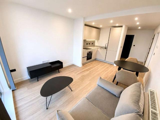 AVAILABLE SEPT 9TH | FULLY FURNIHSED | ONE BEDROOM APARTMENT | PRIVATE BALCONY | 15TH FLOOR | CONCIERGE, GYM, SAUNA