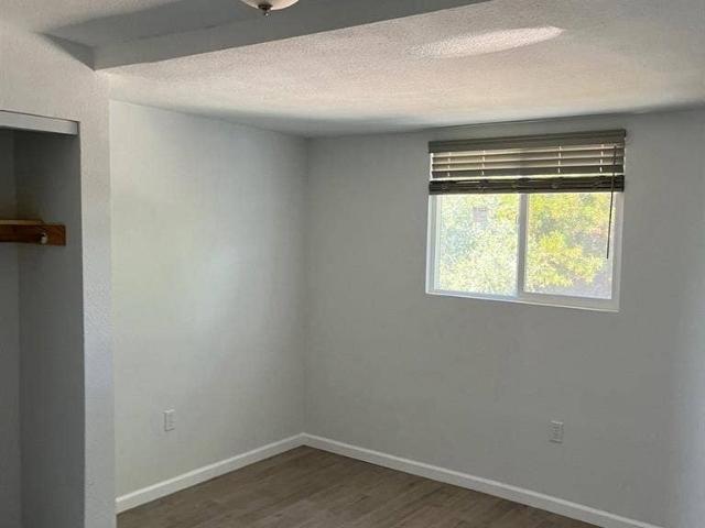 Available to rent by room  $1,070