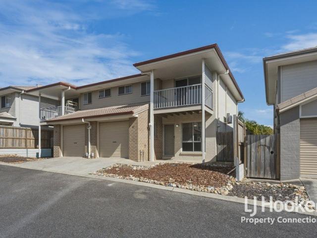 Available to Rent Now Beautifully Presented Townhouse
