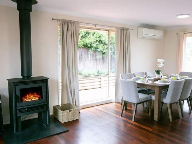 Four bedroom family home with separate granny flat