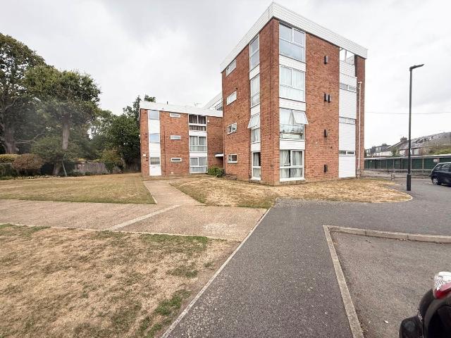 Avalon Close, Enfield EN2, 1 bed flat to rent, £1,450 pcm | PrimeLocation