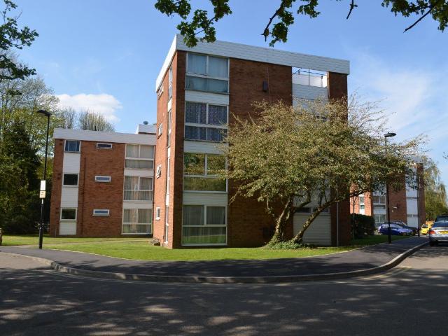 Avalon Close, Enfield EN2, Studio to rent, £1,300 pcm | PrimeLocation