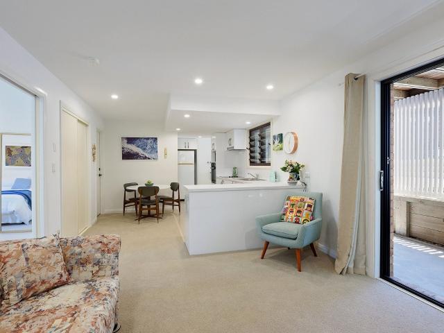 Avalon Beach, 1/12 Careel Head Road