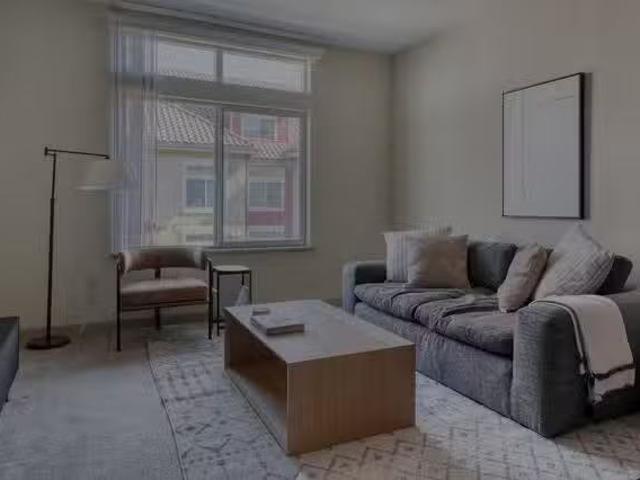 Avalon Dublin Station, 5200 Iron Horse Parkway, Dublin 3 Bed.