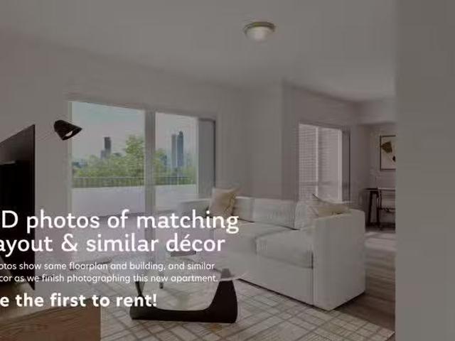 Avalon Meydenbauer, 10410 NE 2nd St, West Bellevue Studio.