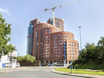 Avalon Point 1 Silvocea Way, London E14, 1 bed terraced house to rent, £2,100 pcm | PrimeLocation