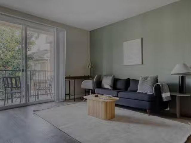 Avalon Walnut Ridge, 121 Roble Rd. Contra Costa Centre 2 Bed.
