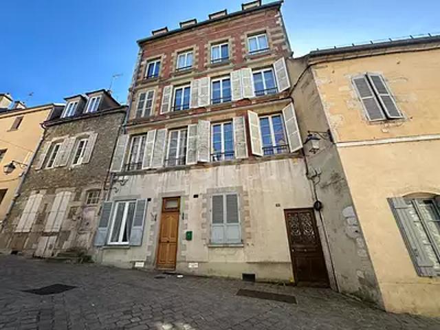 Avallon 89200 Achat / Vente appartement 1 pièce t1 au dernier étage