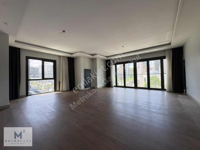 Avangart Vadistanbul 4+1 Boş Kiralık Daire Vadi Cephe