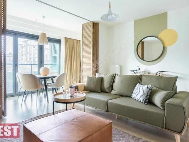 Avangart Redansda Balkonlu Tasarım Eşyalı Kiralık