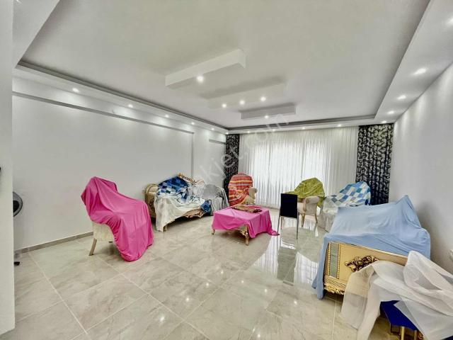 Avantaj'dan Kıbrısköy Cadde'de Ultra Geniş Ful Yapılı Eşyalı 3+1