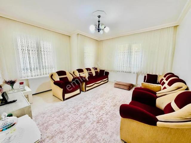 Avantaj'dan Kıbrısköy'de Cadde Yakını Masrasız 2+1 Geniş Daire!