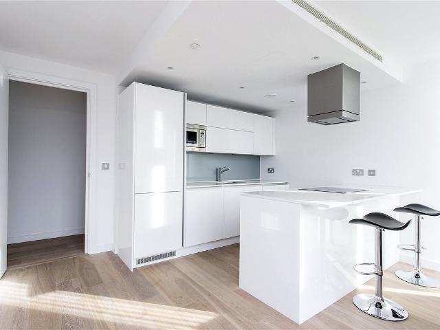 Avantgarde Tower, 1 Avantgarde Place, London E1, 1 bed flat to rent, £2,650 pcm | PrimeLocation