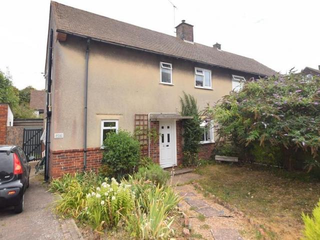 Avard Crescent, Eastbourne BN20 3 bed semi detached house to rent £1,450 pcm £335 pw