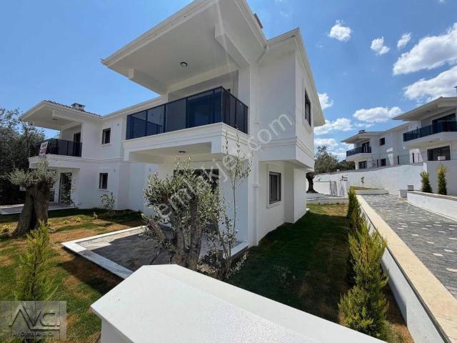 Avcıdan Mıhlıda Butik Sitede 2+1 Ayrı Mutfak Kelepir Daire