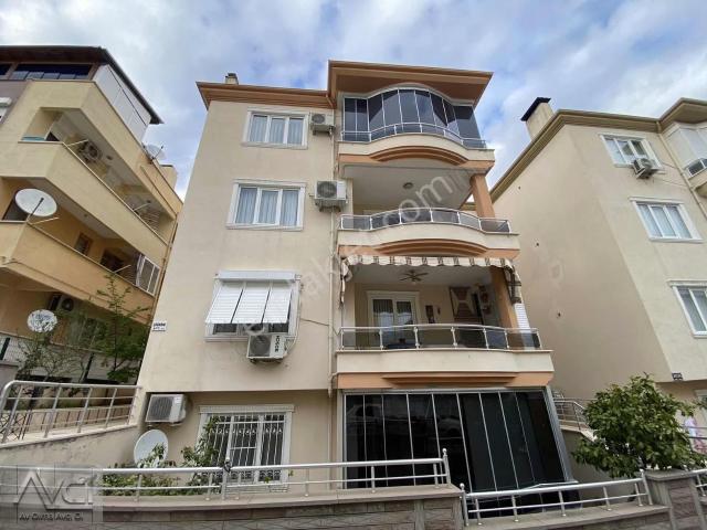 Avcı'dan Altınoluk Merkezde Satılık Tertemiz 2+1 Daire