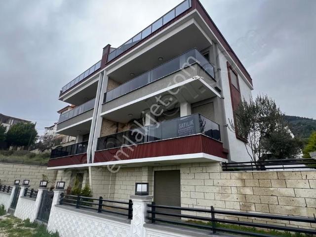 Avcı'dan Altınoluk'ta 4+2 Lüks Villa