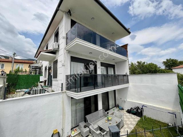 Avcı'dan 5+1 Isı Pompalı Deniz Manzaralı Villa