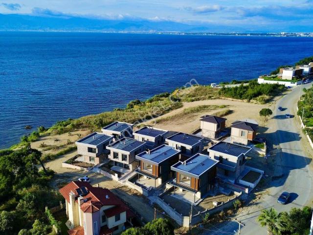 Avcı'dan Denize Sıfır Tam Müstakil Fırsat Villa