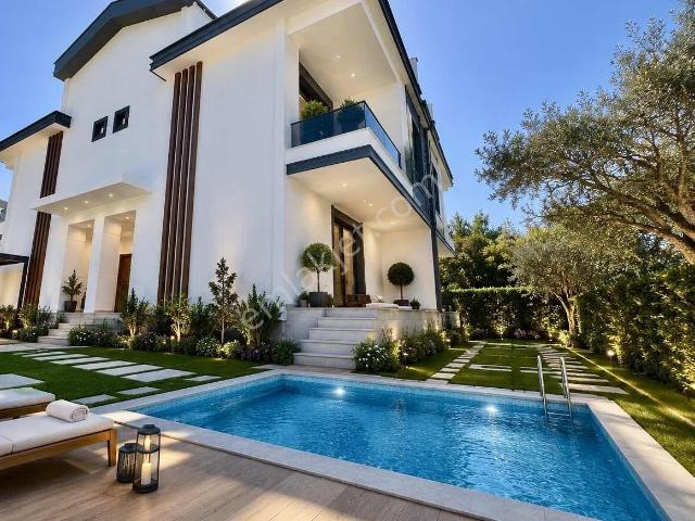 Avcı'dan Güre'de Haziran Teslim Müstakil Havuzlu Villa