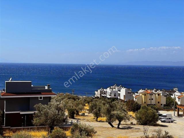 Avcı'dan Tam Müstakil Bahçeden Deniz Manzaralı Deniz 250mt Villa