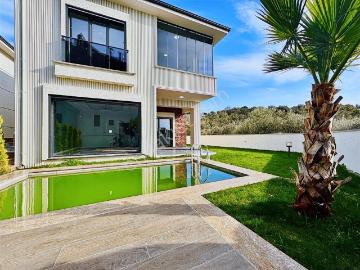 Avcı'dan 110m2 Tabanlı Müstakil Havuzlu 4+1 Son Kalan Köşe Villa