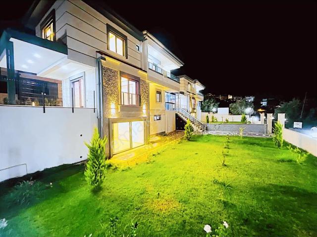 Avcı'dan 400m2 Arsa Tam Müstakil Deniz Manzaralı Villa