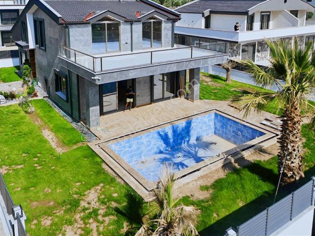 Avcı'dan 660m2 Arsalı Müstakil Havuzlu Deniz Manz Villa