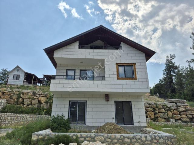 Avcı Emlak Tan Çamlıyaylada Kaçırılmayacak Satılık Lüx Villa