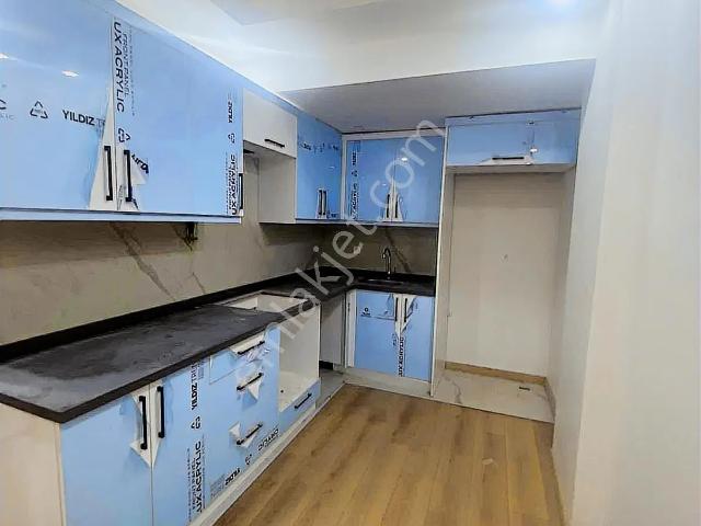 Avcılar Merkezde 1+1 60m2 Müstakil Bahçeli Açık Mutfak Daire