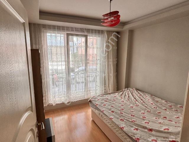 Avcılar Merkez'de 2+1 55 Metre Yüksek Giriş Daire