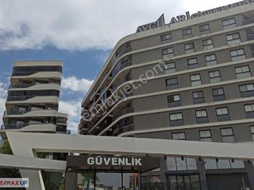 Avcılar Caddebostan'da 4. Kat Ebeveyn Banyolu Kiralık Daire