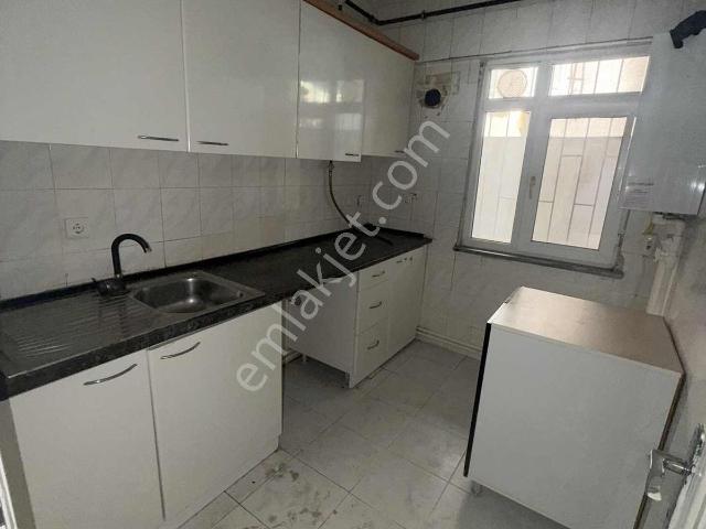 Avcılar Cihangir Mahallesi 2+1 70 M2 Müstakil Bahçeli