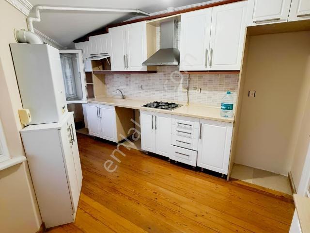 Avcılar Cihangirde 2+1 80 M2 3.kat Metrobüs Yakın