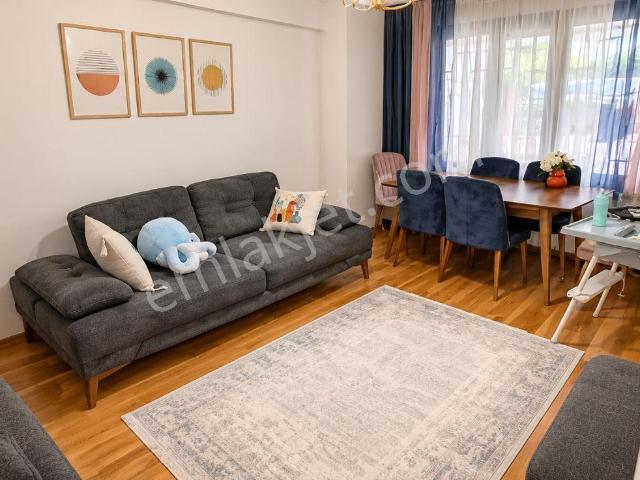 Avcılar Cihangirde Merkezi Konumda Kiralık 2+1 Giriş Katı Daire
