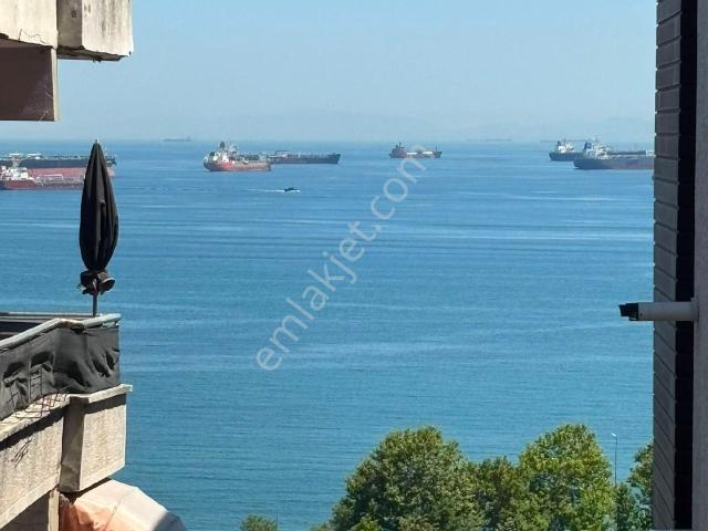 Avcılar Denizköşkler'de Çatı Kat Eşyalı